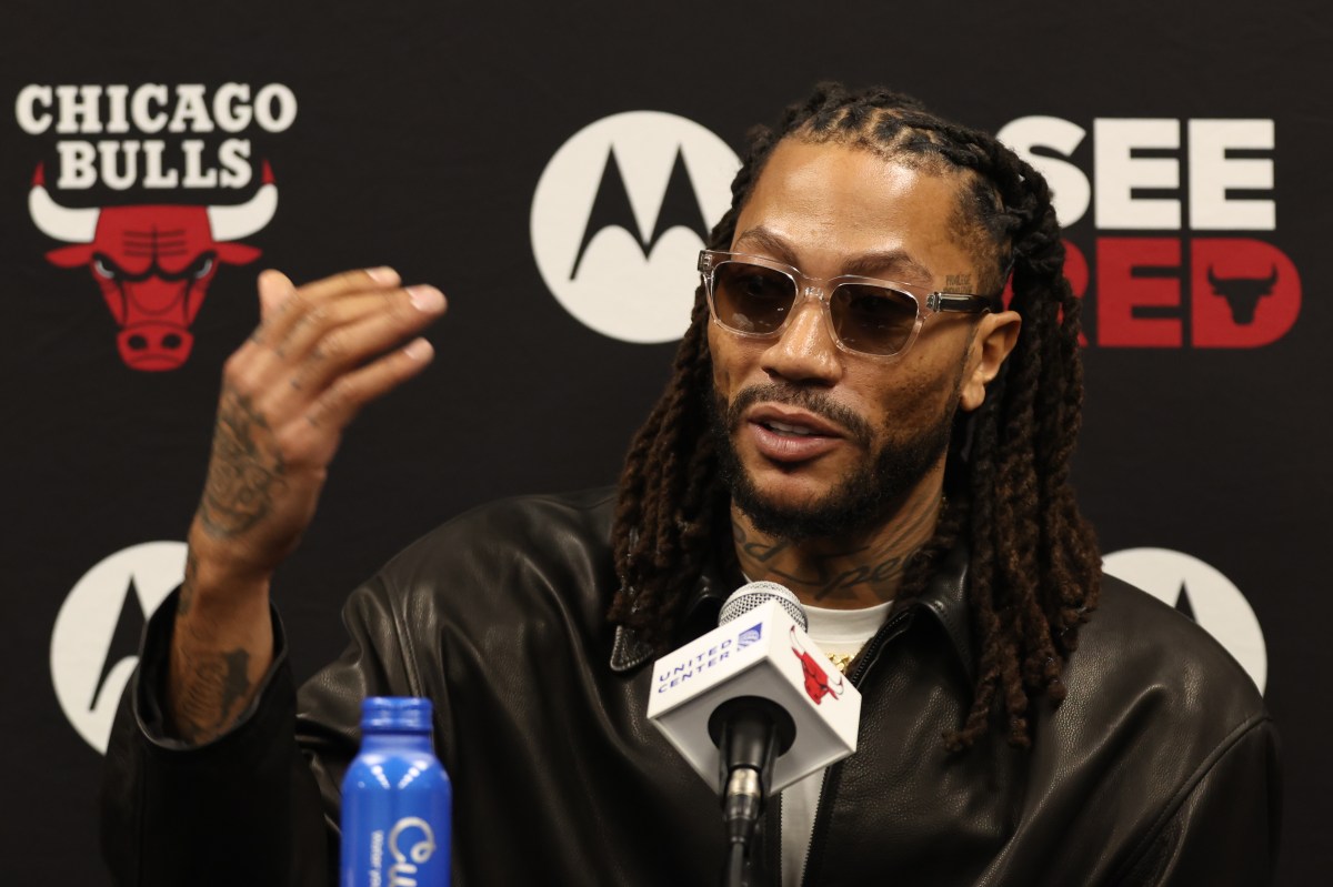Bulls Legend Derrick Rose Calls Caleb Wilson ‘Delusional’ Like Him