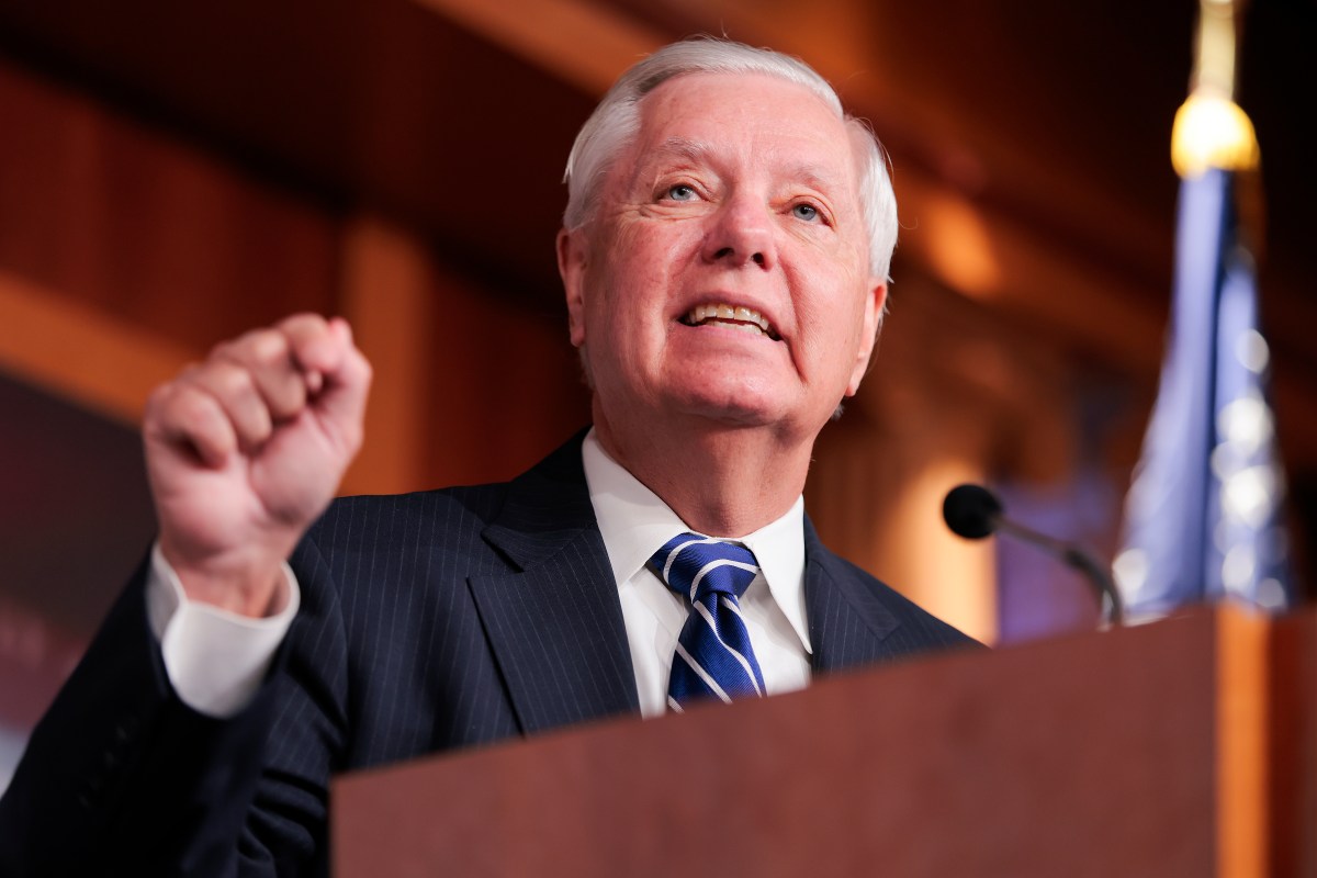 Lindsey Graham Dead at 71: Republican Senator Dies From 'Sudden Illness'