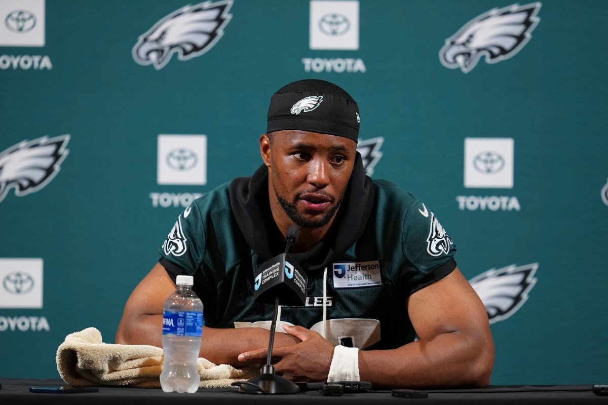 Saquon Barkley Makes Philadelphia Sales Pitch to LeBron James
