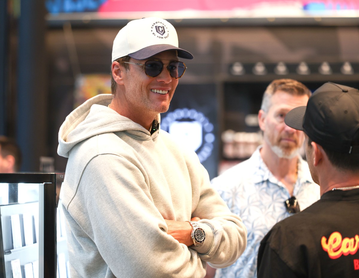 Tom Brady Responds to Debate Between Himself, Bill Belichick