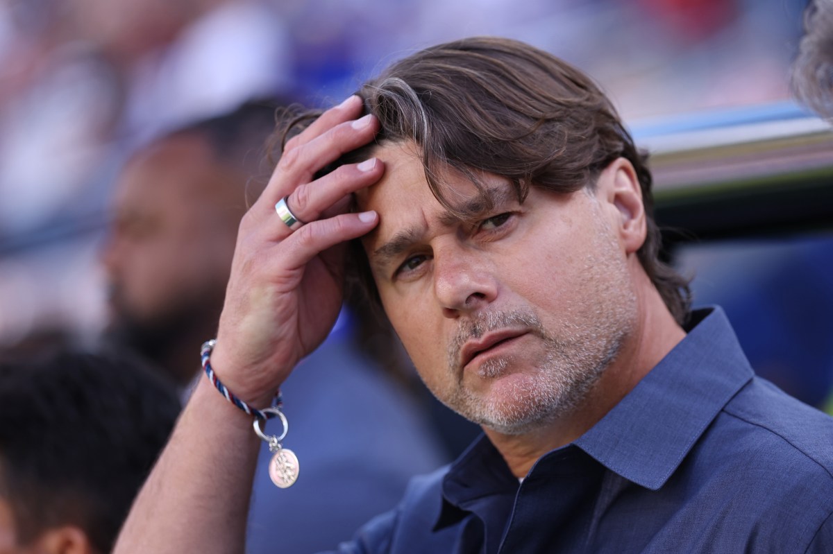 Mauricio Pochettino Caught on Video Practicing to Throw Mariners First Pitch