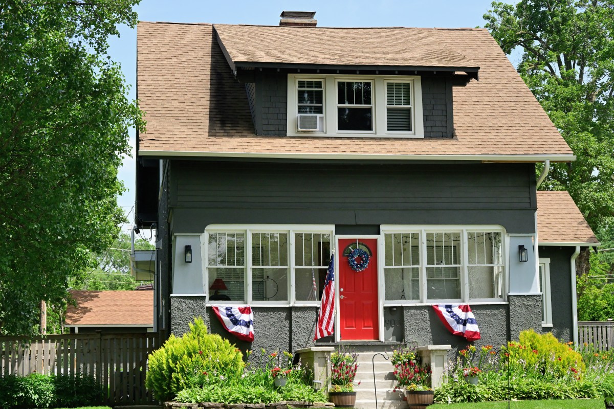 Home Prices Fall At Record Pace