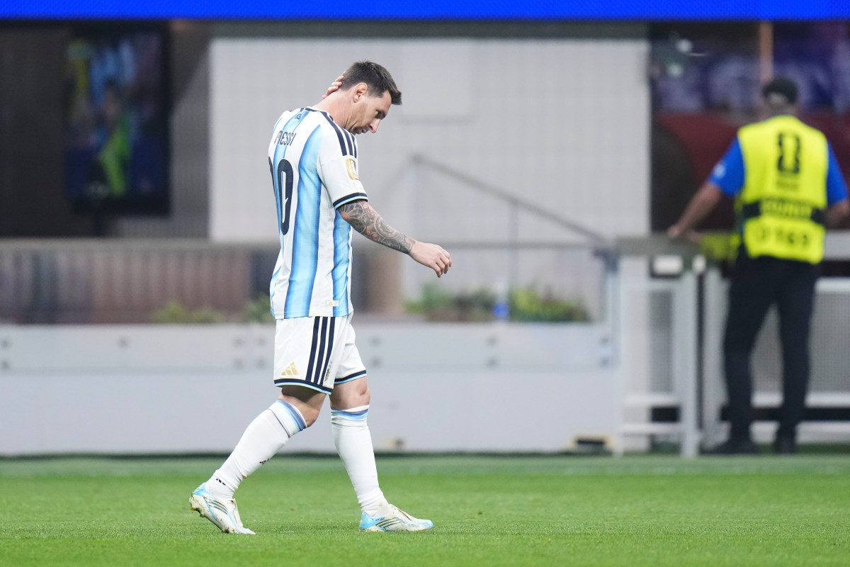 Lionel Messi Doesn't Hold Back Thoughts on Missed Penalty