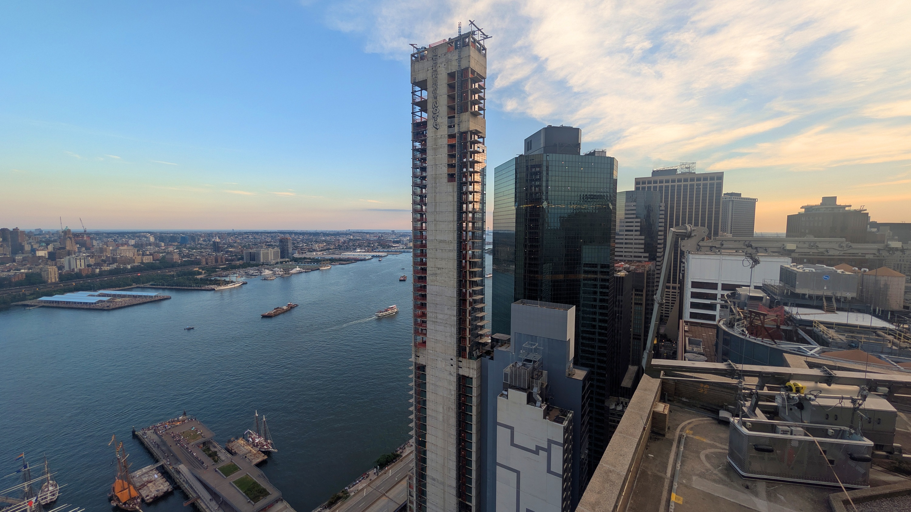 C96新刊　セメタリーヒルズ ONE Is NYC's Unfinished Leaning Skyscraper Safe? Engineers Have