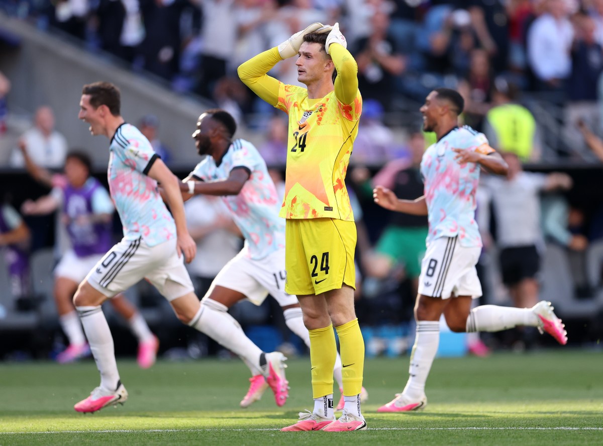Tim Howard Breaks Down What Went Wrong on Matt Freese Blunder vs Belgium