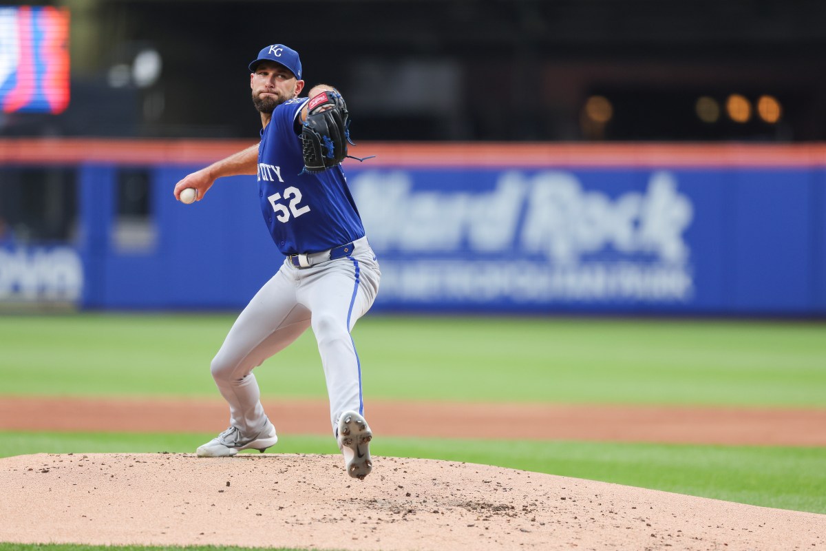 Insider Urges Cardinals to Reunite With Former NLCS MVP Pitcher