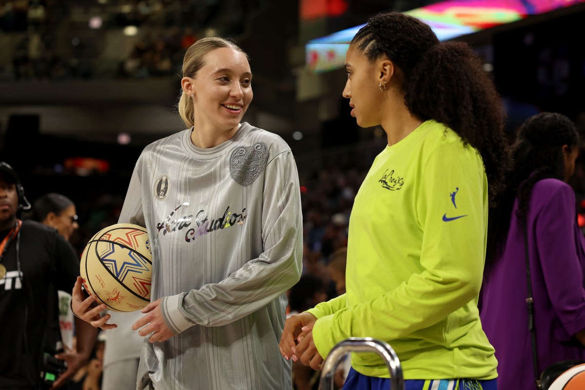 Paige Bueckers Gives Honest Reaction to Azzi Fudd's 3-Point Contest Win
