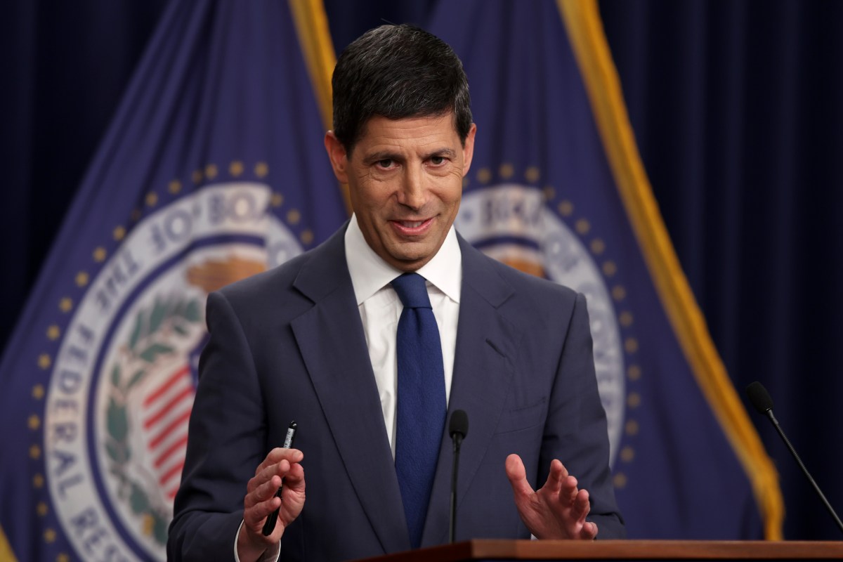 Warsh Says Economy Showing &lsquo;Impressive Resilience&rsquo;&mdash;Most Americans Disagree