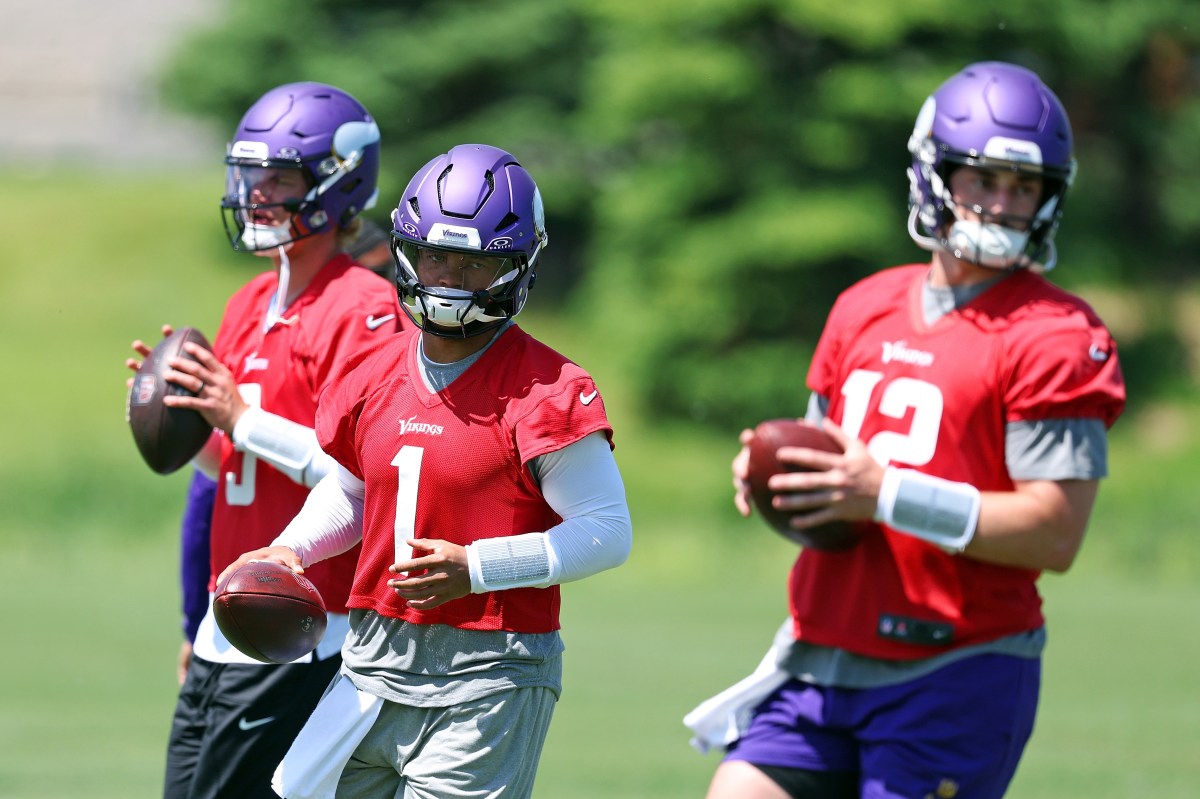 Insider Makes Telling Update on Vikings QB Battle