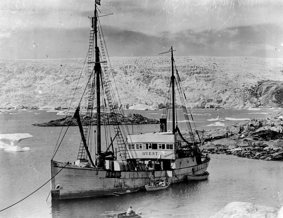 The Sub That First Explored the Titanic Just Reached Shackleton's Last Ship