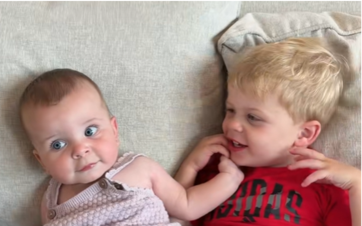 Mom's Son and Daughter Conceived at the Same Time, but Born 3 Years Apart