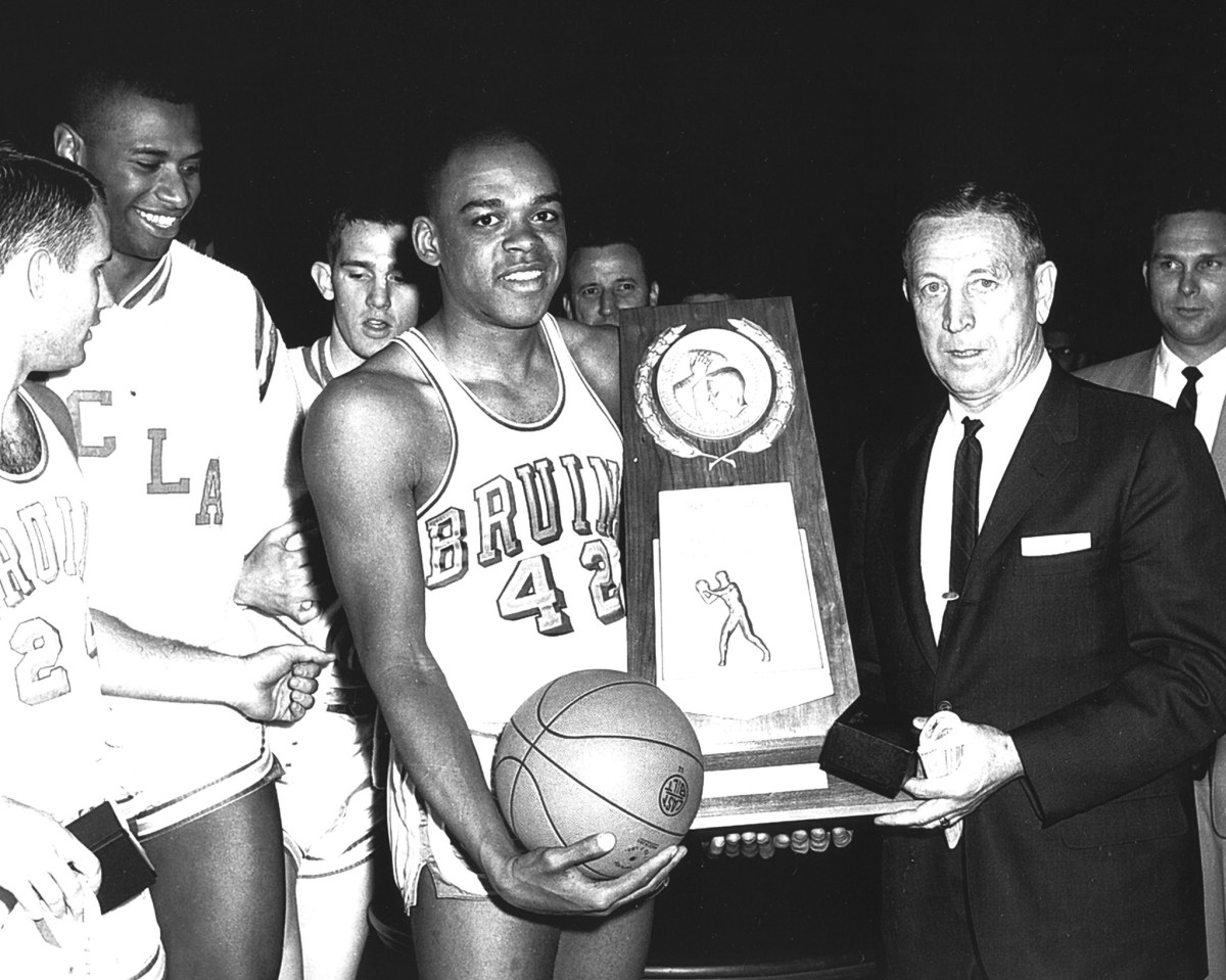 UCLA Great Inducted Into National Collegiate Basketball Hall of Fame
