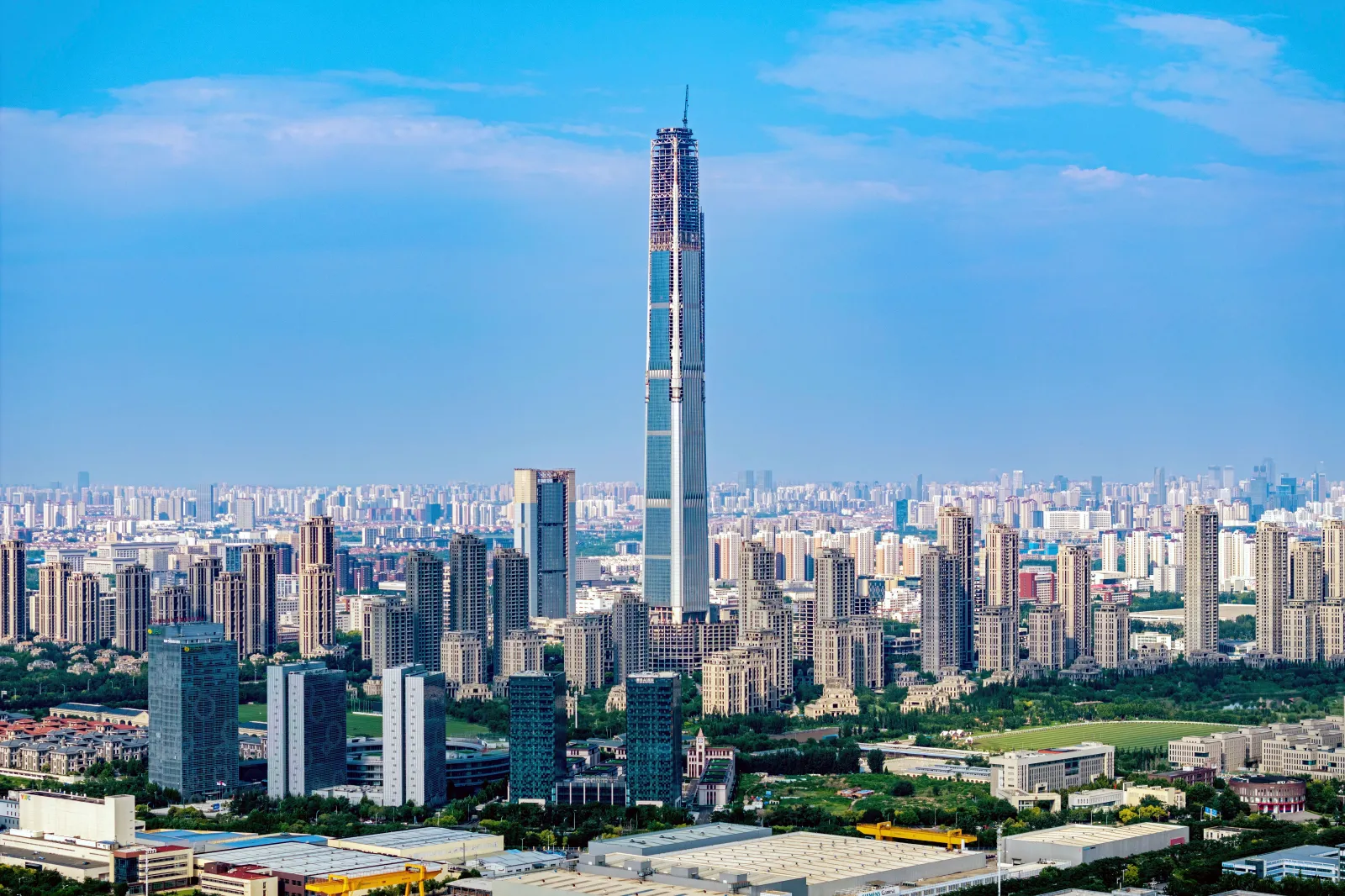 World’s Tallest Empty Skyscraper Adds Record-Breaking Feature