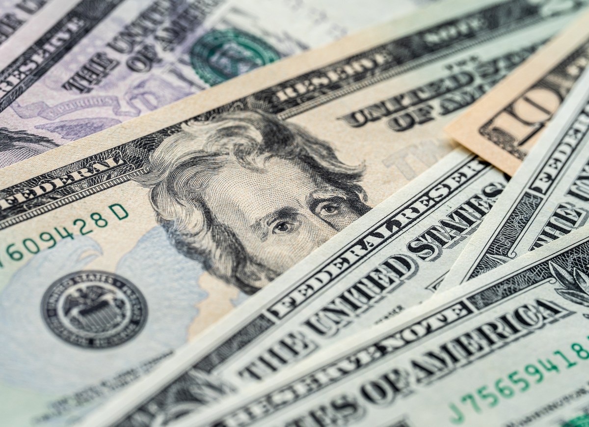 H-1B Visa Analysis Shows Which Employers Pay More Than 50% National Average