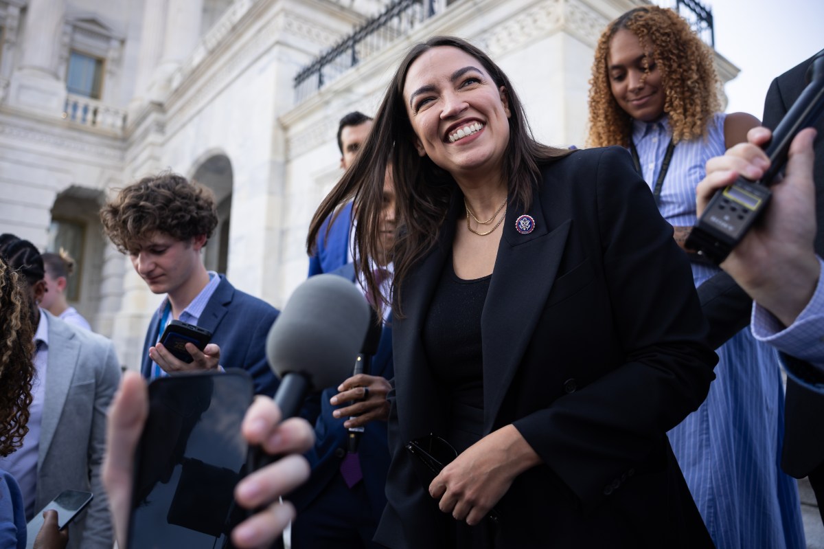 AOC Takes Lead Over Gavin Newsom in 2028 Odds for First Time