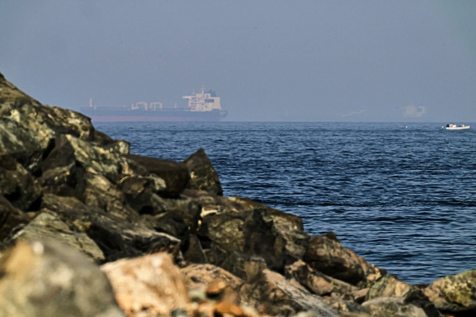 The Strait's Silent War: How Mine Threats and U.S. Strikes Are Fueling Global Oil Crisis
