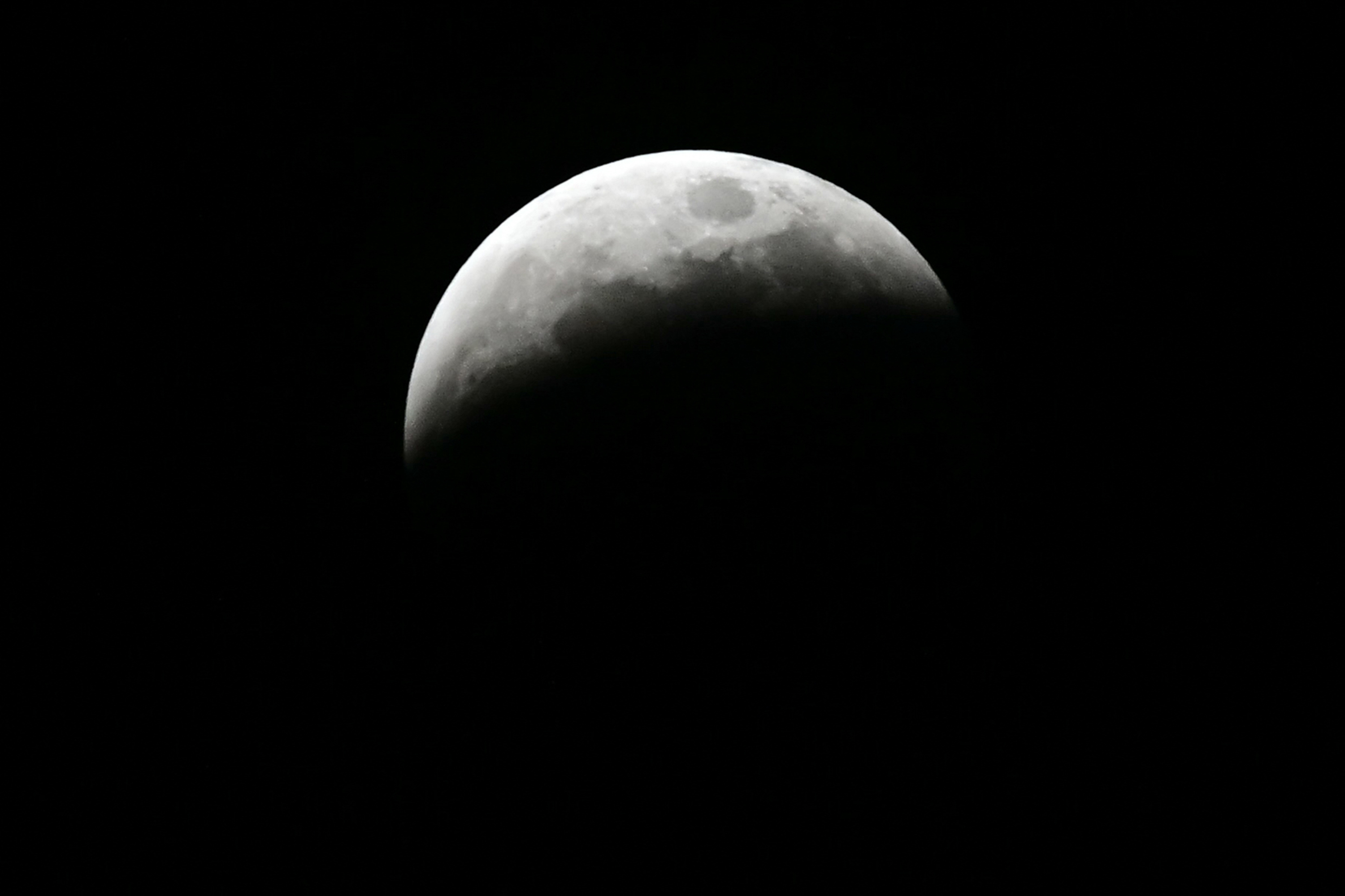 Rare deep partial lunar eclipse to cover 96% of moon this week; NASA says peak at 4:13 a.m. UTC on August 28