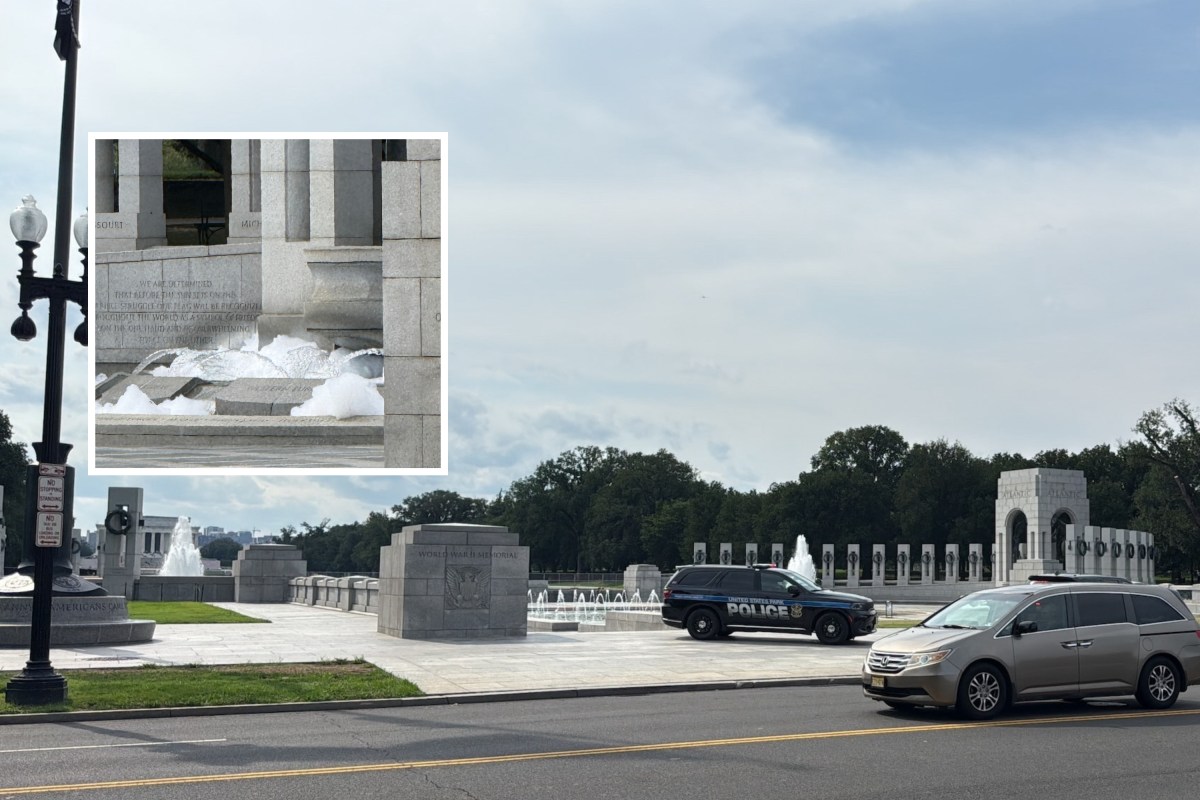 DC World War II Fountain Vandalized With Bubble Soap, Graffiti