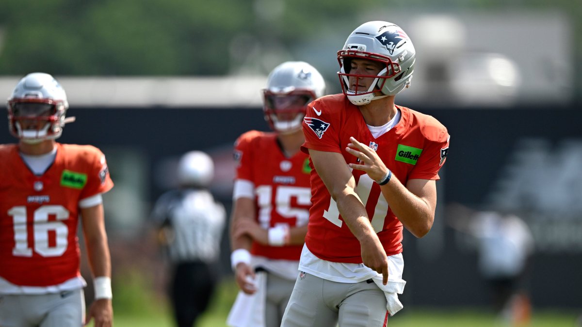 Patriots' Drake Maye Predicts Super Bowl Run Just 'Small Step' in Career