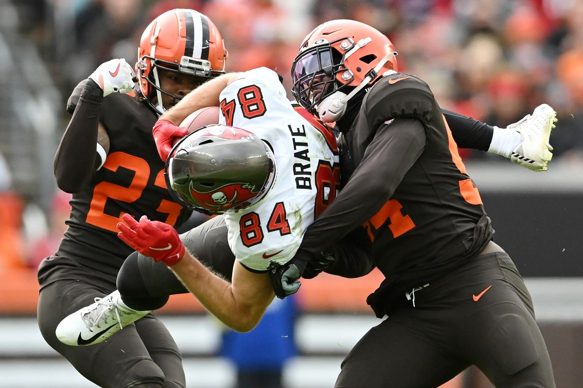 Saints Sign Former Pro Bowl Linebacker to One-Year Deal