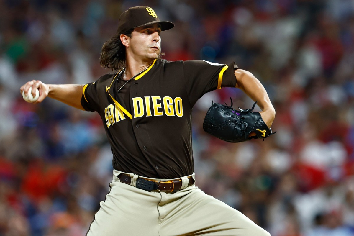 Padres Reunite With Pitcher Amid Playoff Push