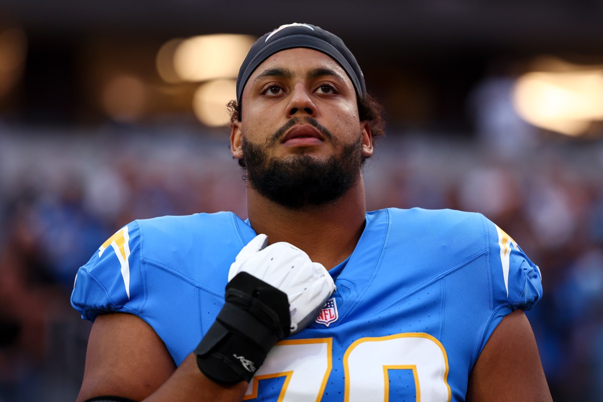 Chargers LT Rashawn Slater Provides Injury Update After 'Flare-Up'