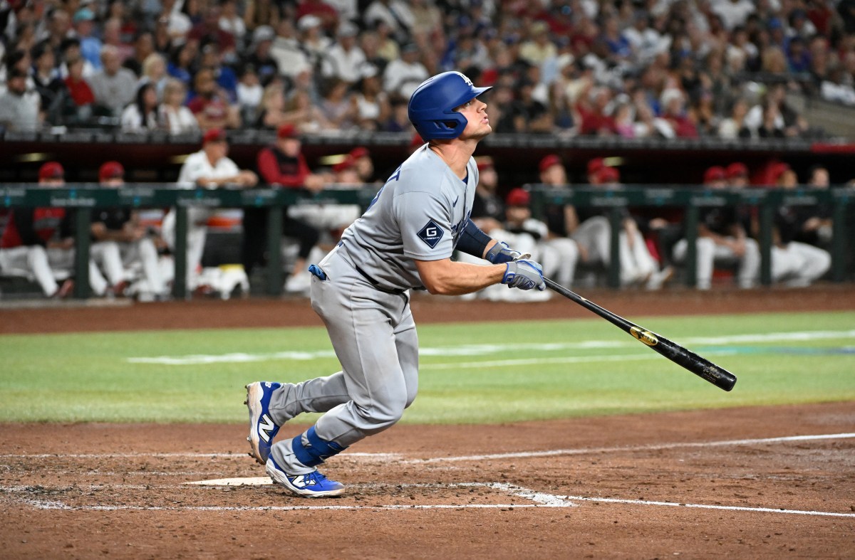 Dodgers Reacquire Catcher in Trade With Mets