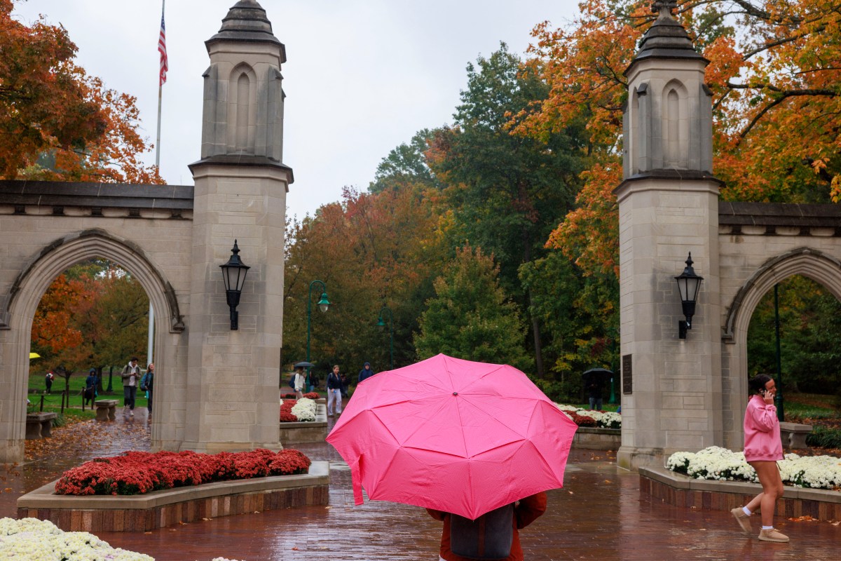 How Old Farmer's Almanac's Fall Forecast Compares to Farmers' Almanac