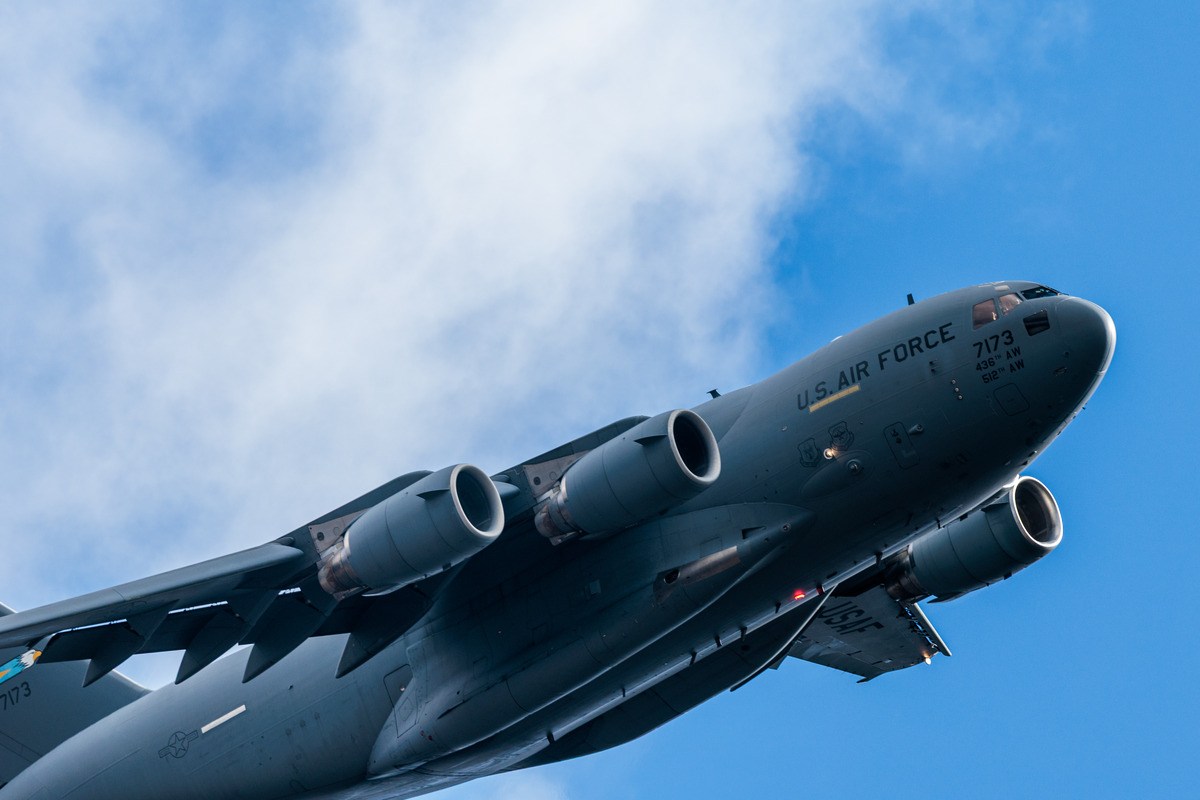 Russia Denies Knowledge of US Military Plane Tracked Landing in Moscow