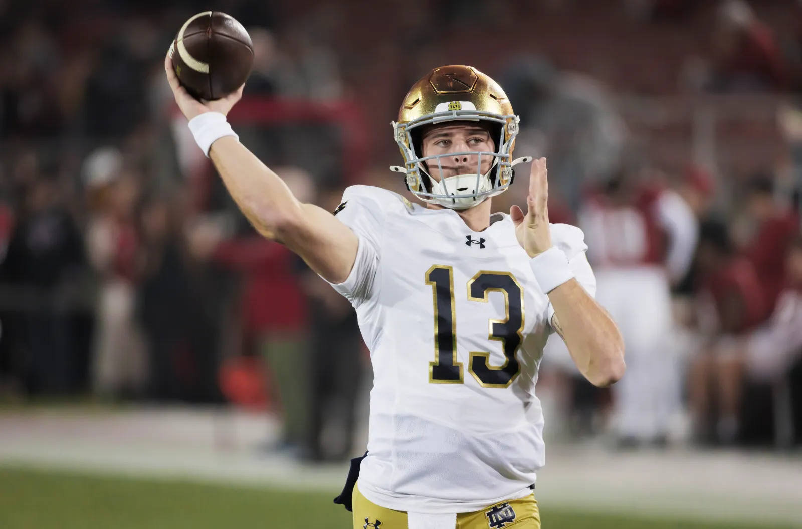 Notre Dame QB C.J. Carr