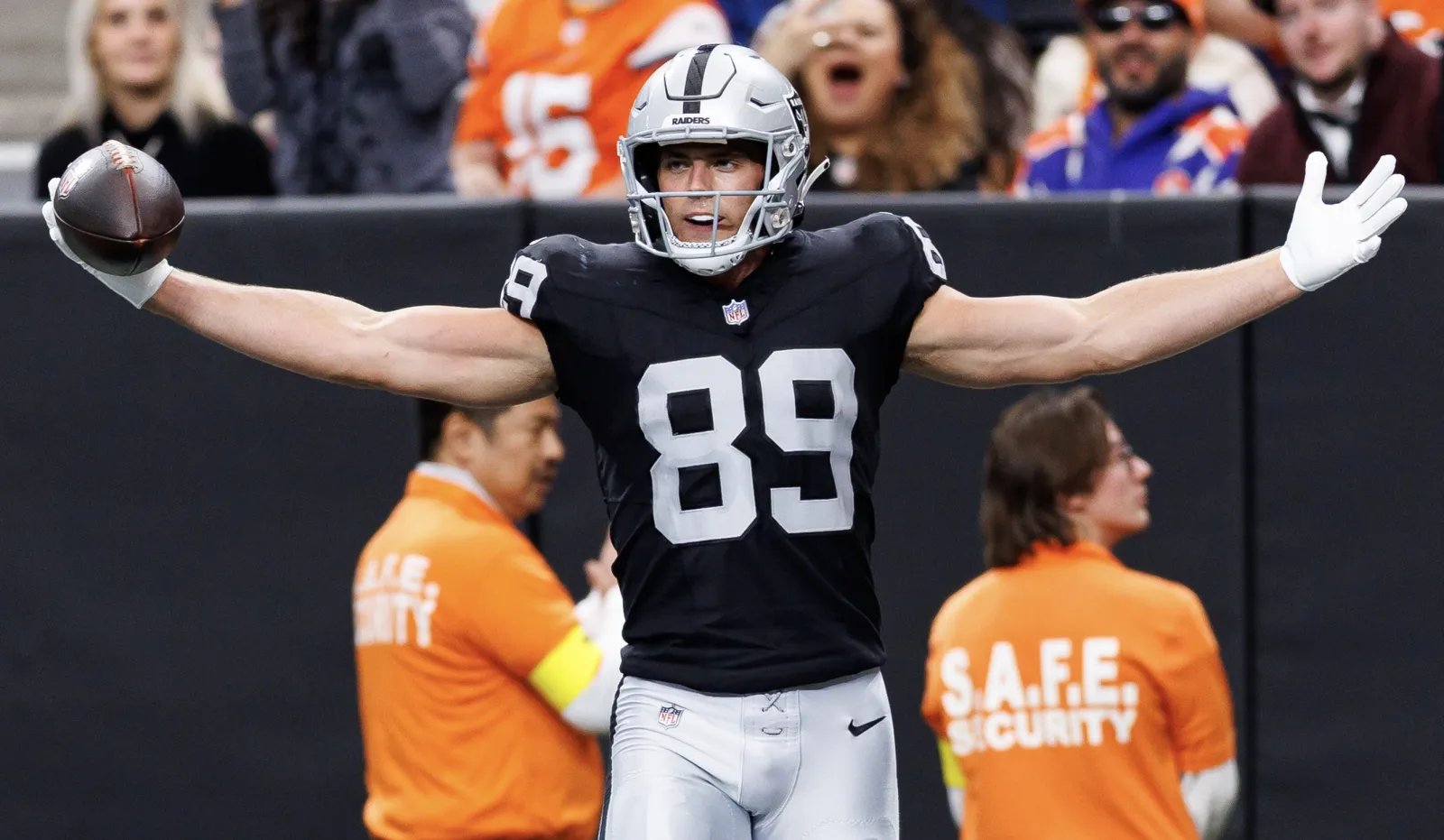 Las Vegas Raiders TE Brock Bowers