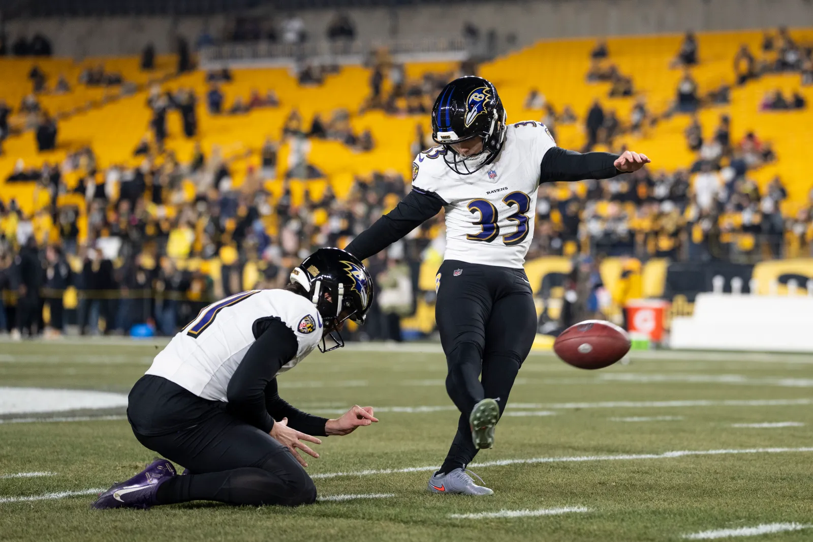 Tyler Loop #33 of the Baltimore Ravens