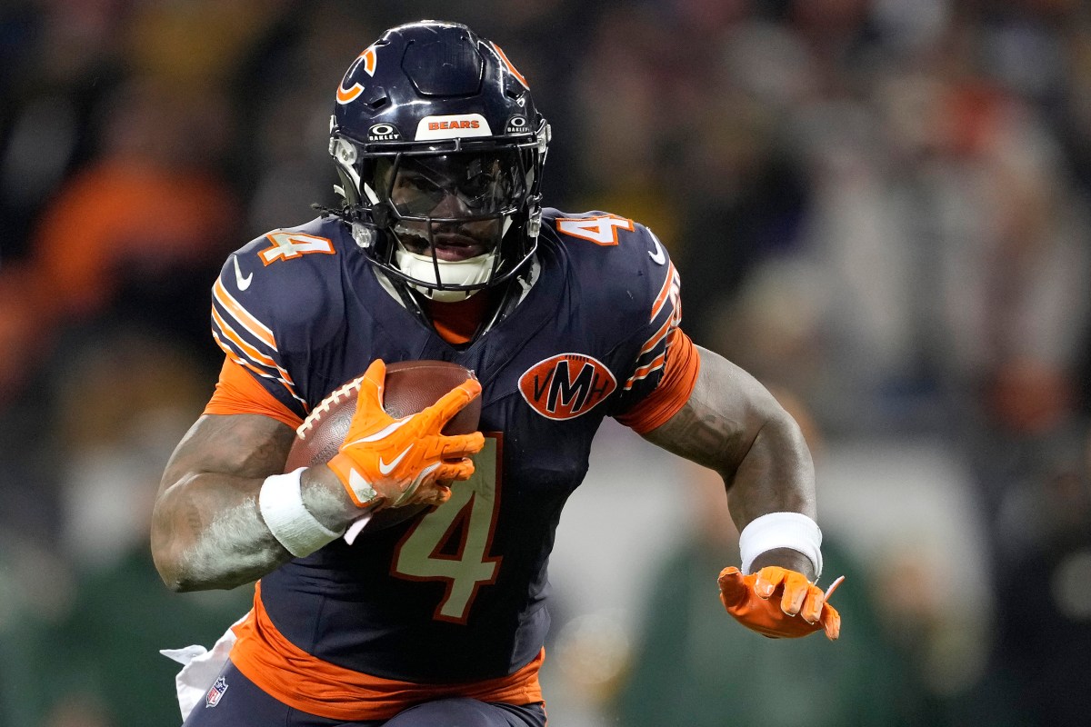 Bears' D'Andre Swift Names One Player Who's Stood Out Most at Camp