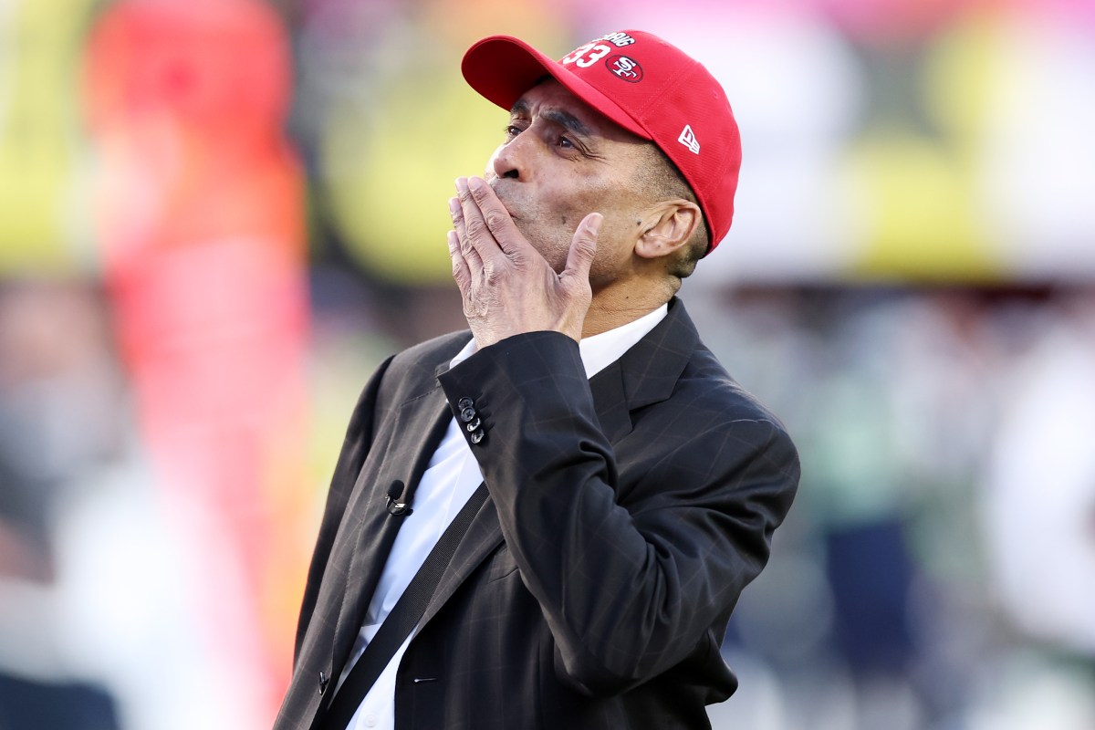 49ers' Roger Craig Makes Sad Announcement at Hall of Fame Induction