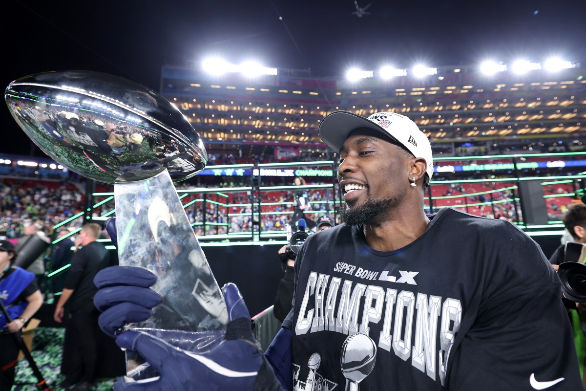 Seahawks Star Defender Makes Stunning Retirement Decision After Pro Bowl Season