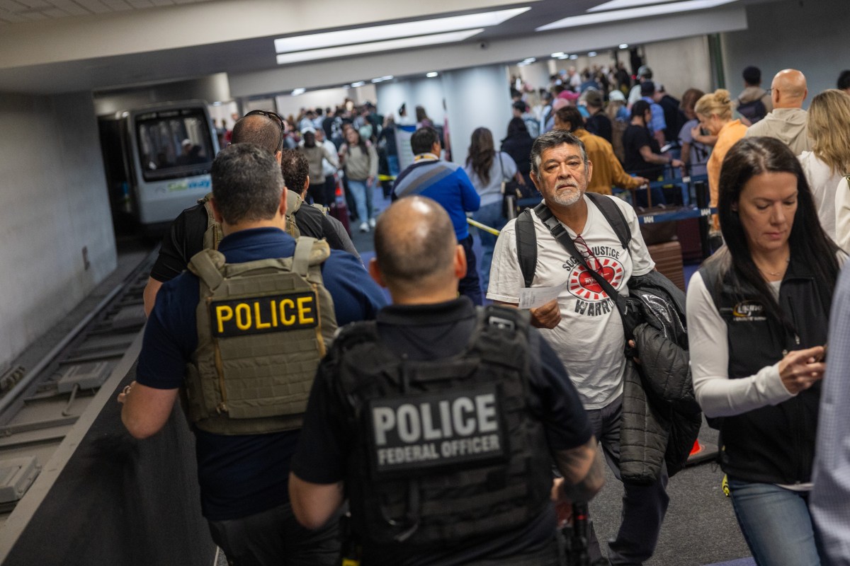 ICE Arrests Trump Supporter& 039;s Fiancee at Airport. Now He Regrets His Vote ICE Arrests Trump Supporter& 039;s Fiancee at Airport. Now He Regrets His Vote