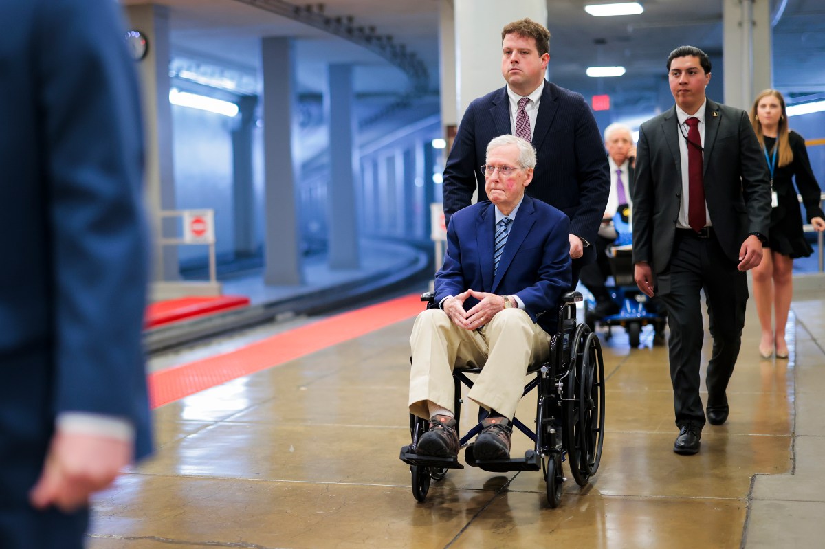Mitch McConnell Deadline 'Has No Legal Impact' on Options, Says Governor
