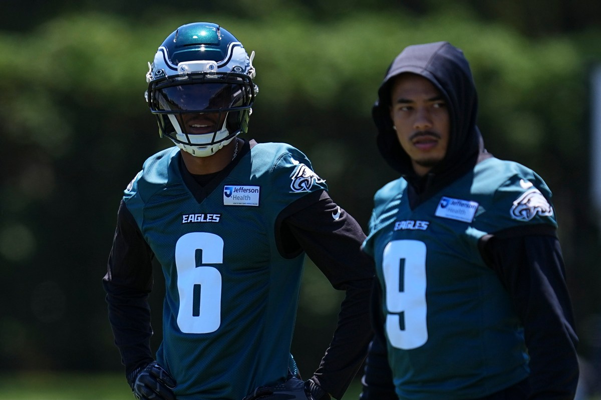 DeVonta Smith, Makai Lemon Miss Another Eagles Practice With Hamstring Injuries