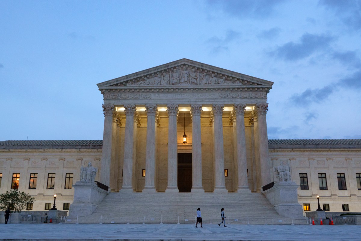 Trump Allies Want Birthright Citizenship Views Tested in Judicial Nominees