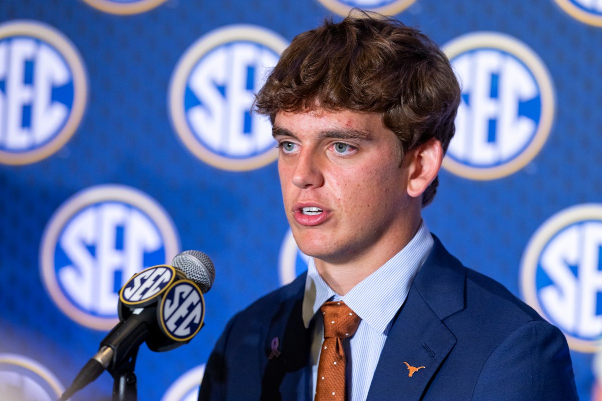 Arch Manning Makes Decision to Block Out Social Media Noise