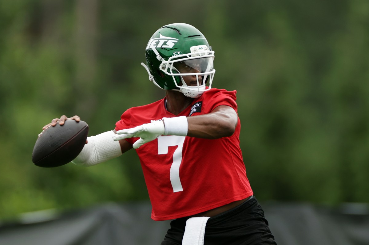 Frank Reich Puts Jets QB Geno Smith in Elite Company With Stunning Praise