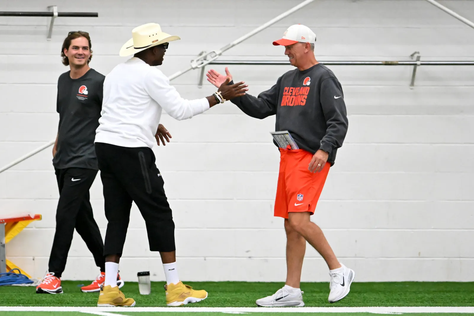 Deion Sanders' final message before the Browns QB decision.