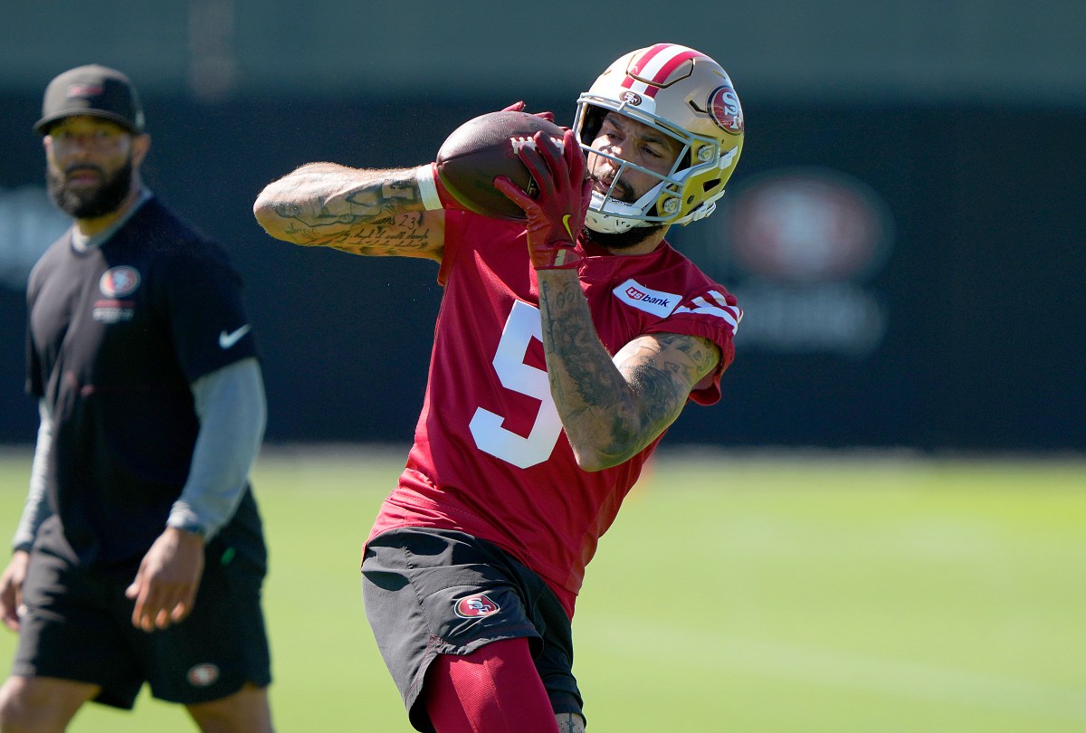 Evans Returned to the Field for Tuesday's Joint Practice With the Tennessee Titans, Marking His First On-field Work Since Suffering a Quad