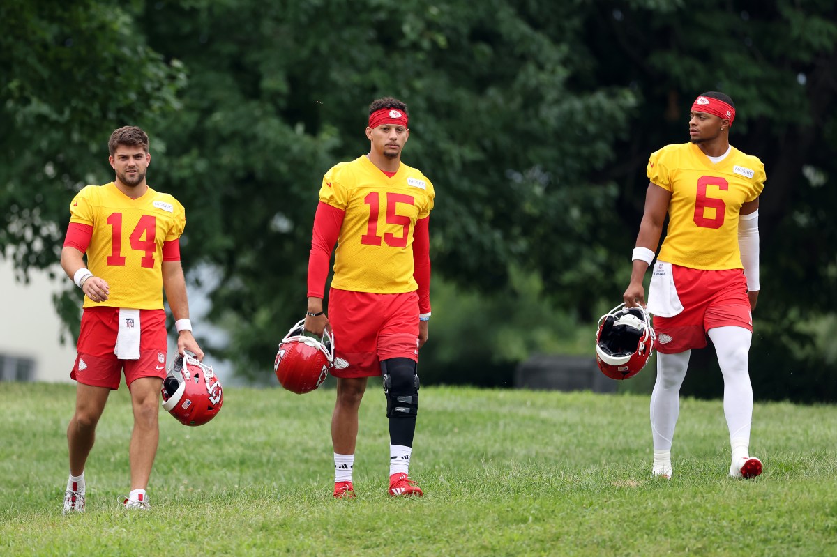 Early Chiefs Training Camp Takeaways