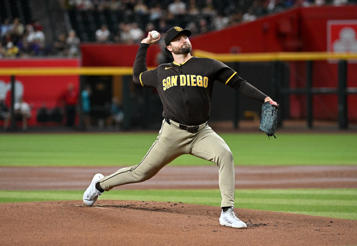 Cubs Predicted to Sign Padres All-Star Pitcher in Free Agency
