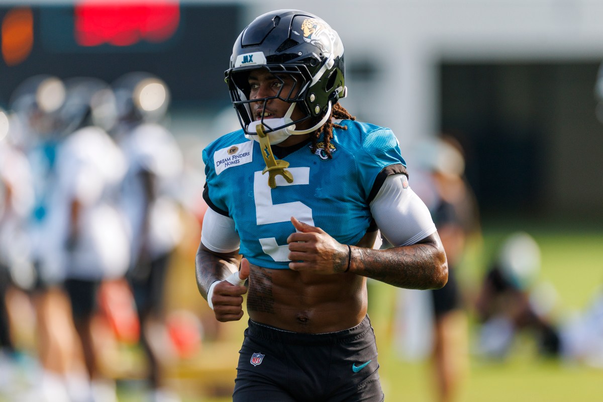 Jaguars Suffer Tough Injury Blow as Second-Year RB Ruled Out for Camp