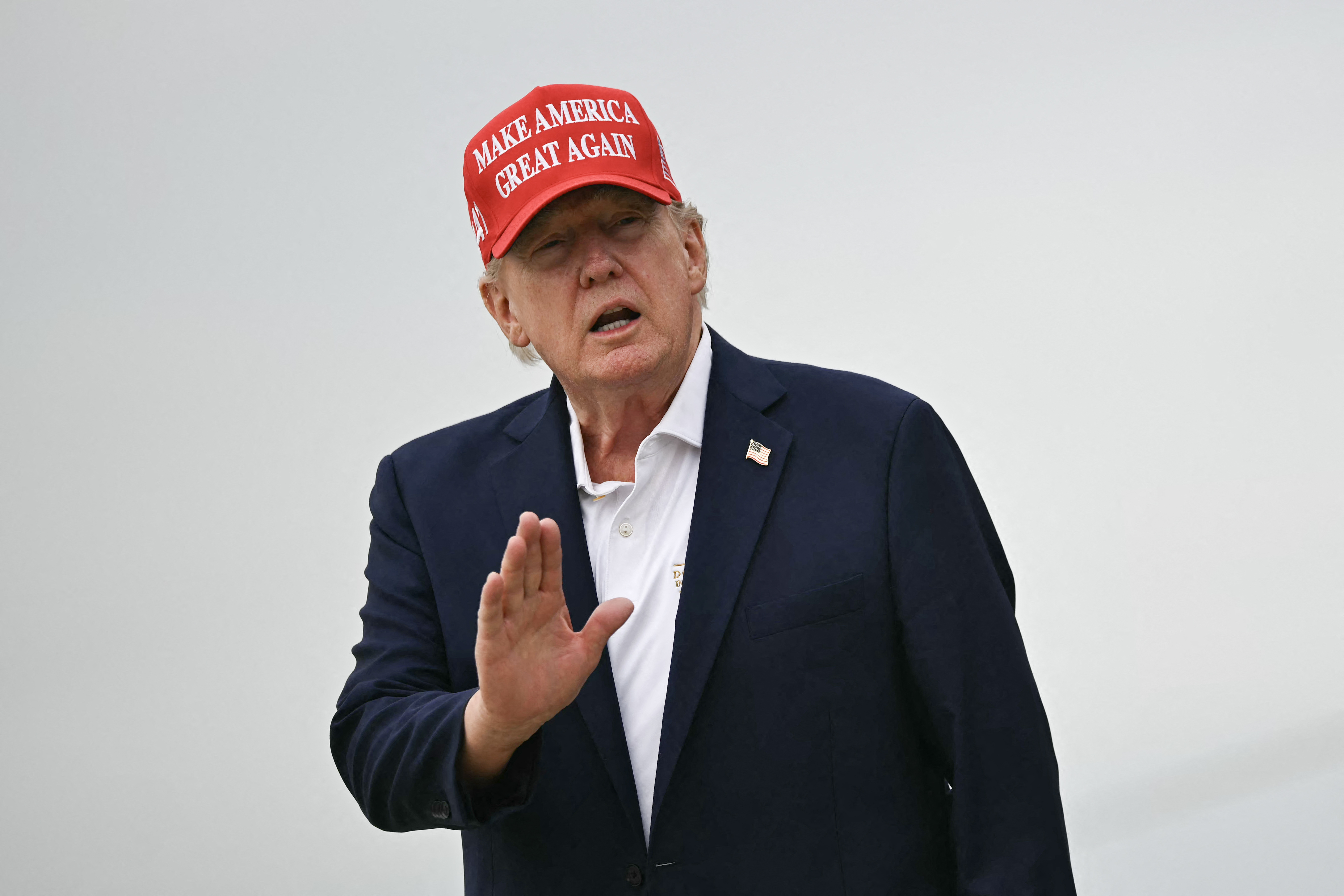 Democrats Flip Pennsylvania Seat, Trump Pauses Canada Tariffs, Minnesota Sues Abbott: The Bulletin, August 19