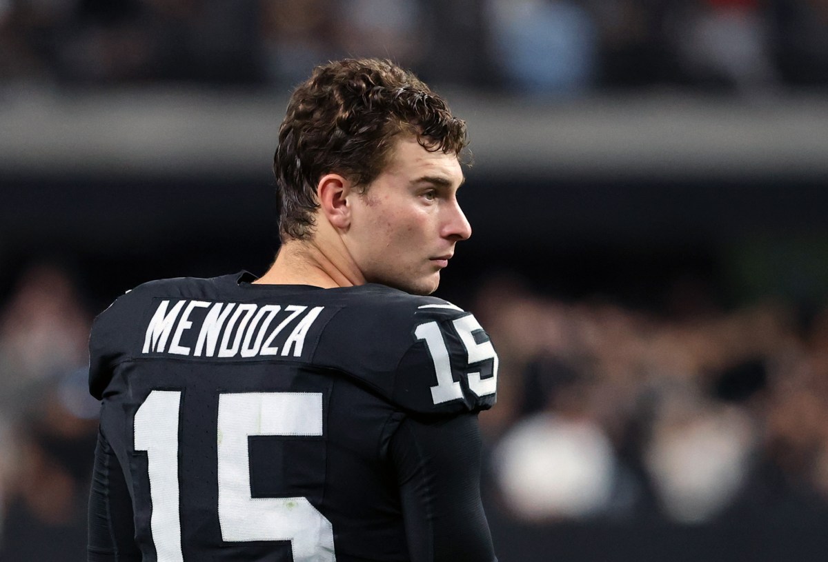 Raiders' Klint Kubiak Sums up Fernando Mendoza's Debut in One Telling Quote