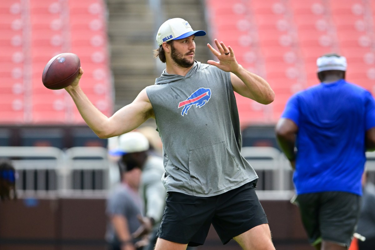 Josh Allen Gives Strong Response to Grass vs Turf Debate