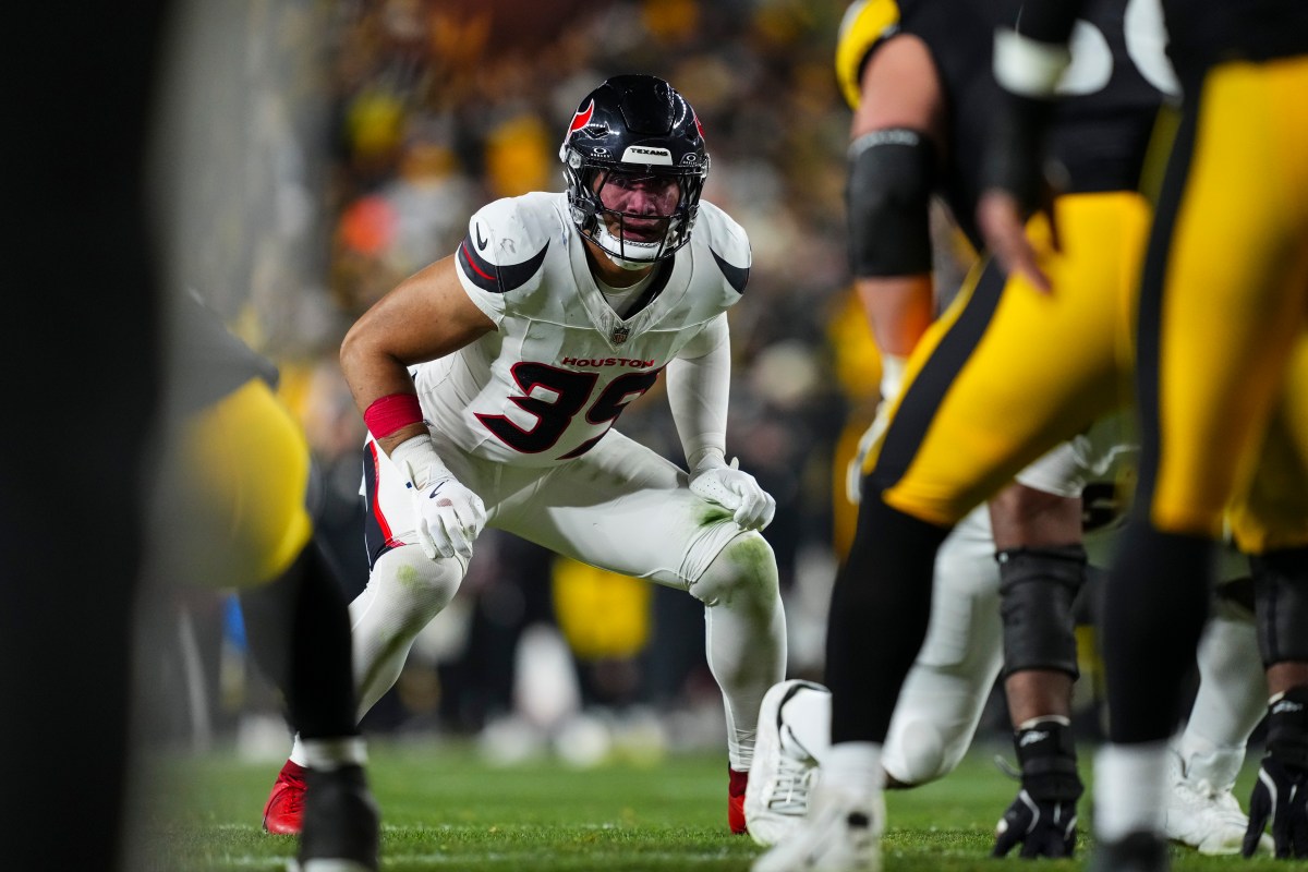 Texans Give Key Linebacker a Contract Extension